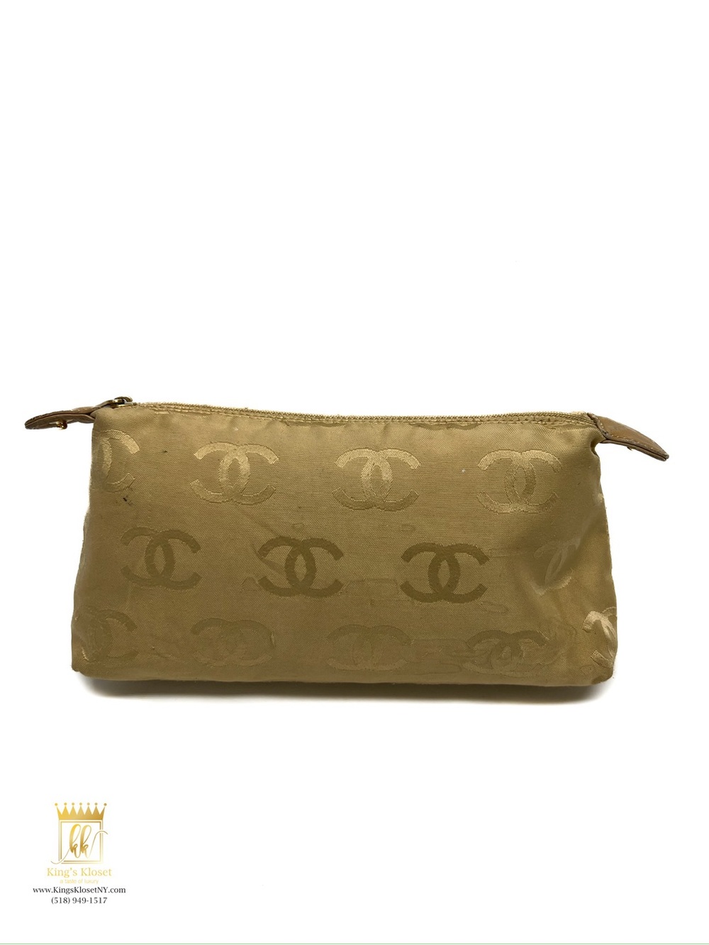 CHANEL pouch